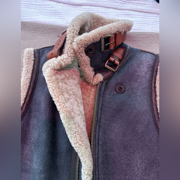 Ralph Lauren Shearling & Leather Full Zip Vest.  NWOT. Heirloom quality - Picture 9 of 13